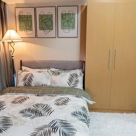 A2J Luxury 2Br Bgc Uptown Suite Near Uptown Mall Manila Exteriér fotografie
