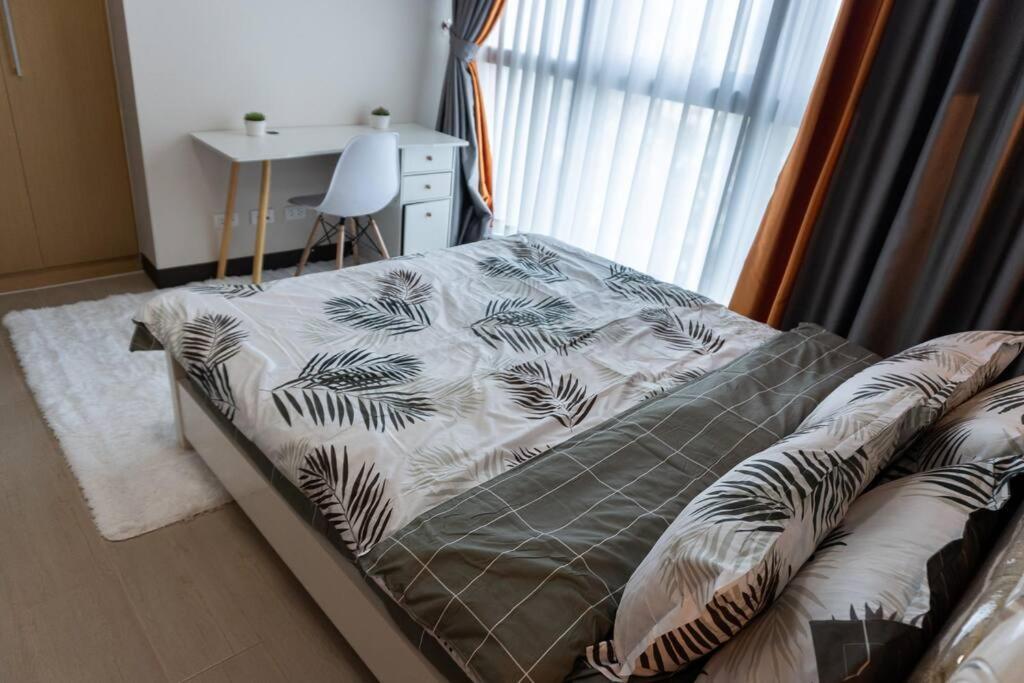 A2J Luxury 2Br Bgc Uptown Suite Near Uptown Mall Manila Exteriér fotografie