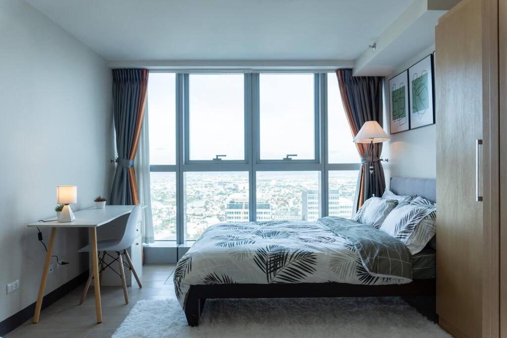 A2J Luxury 2Br Bgc Uptown Suite Near Uptown Mall Manila Exteriér fotografie