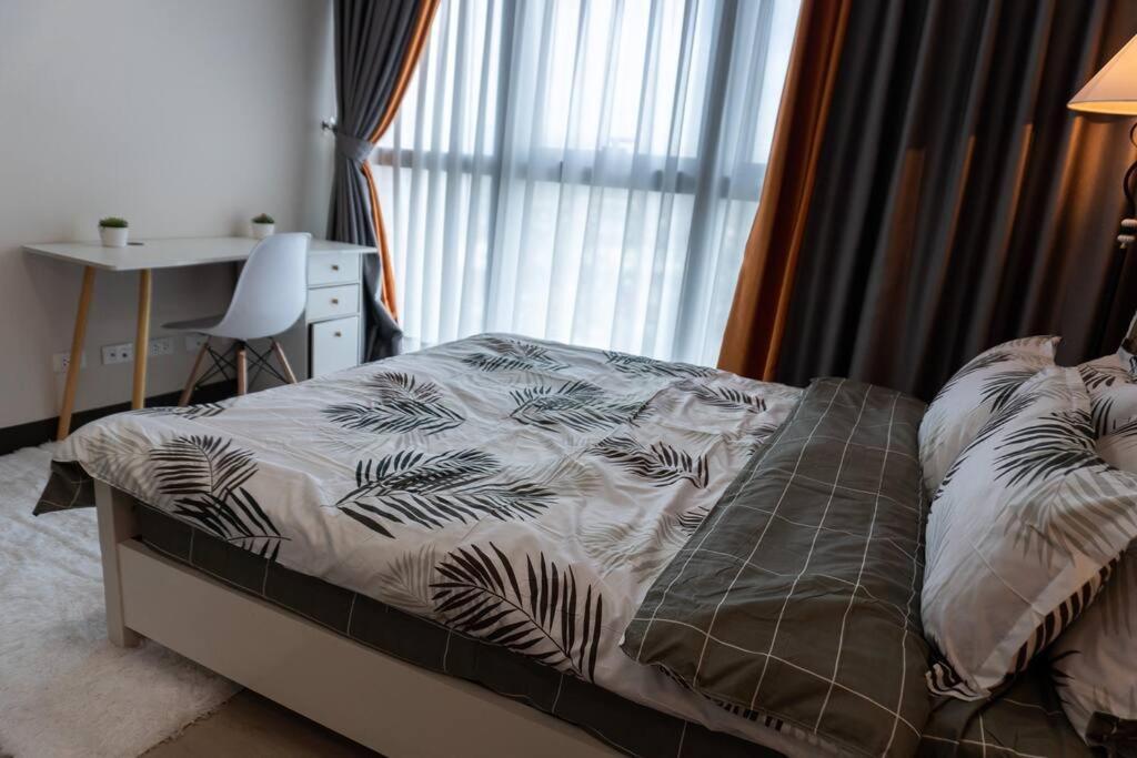 A2J Luxury 2Br Bgc Uptown Suite Near Uptown Mall Manila Exteriér fotografie