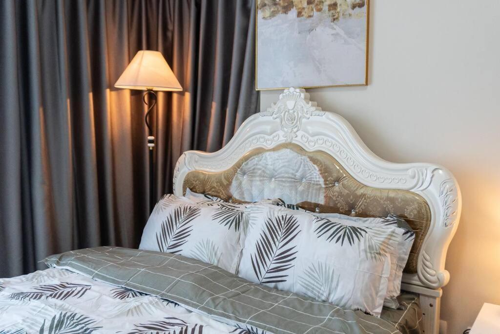 A2J Luxury 2Br Bgc Uptown Suite Near Uptown Mall Manila Exteriér fotografie