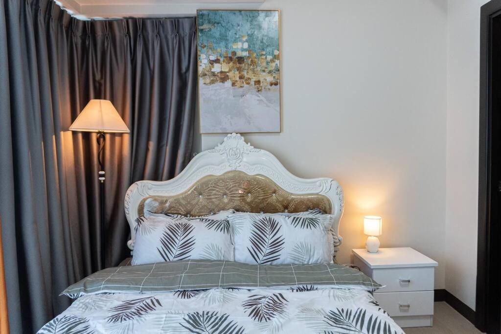 A2J Luxury 2Br Bgc Uptown Suite Near Uptown Mall Manila Exteriér fotografie